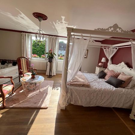 Verteuil-sur-Charente Les Bruyeres Chambres Dhotes Et Gite المظهر الخارجي الصورة